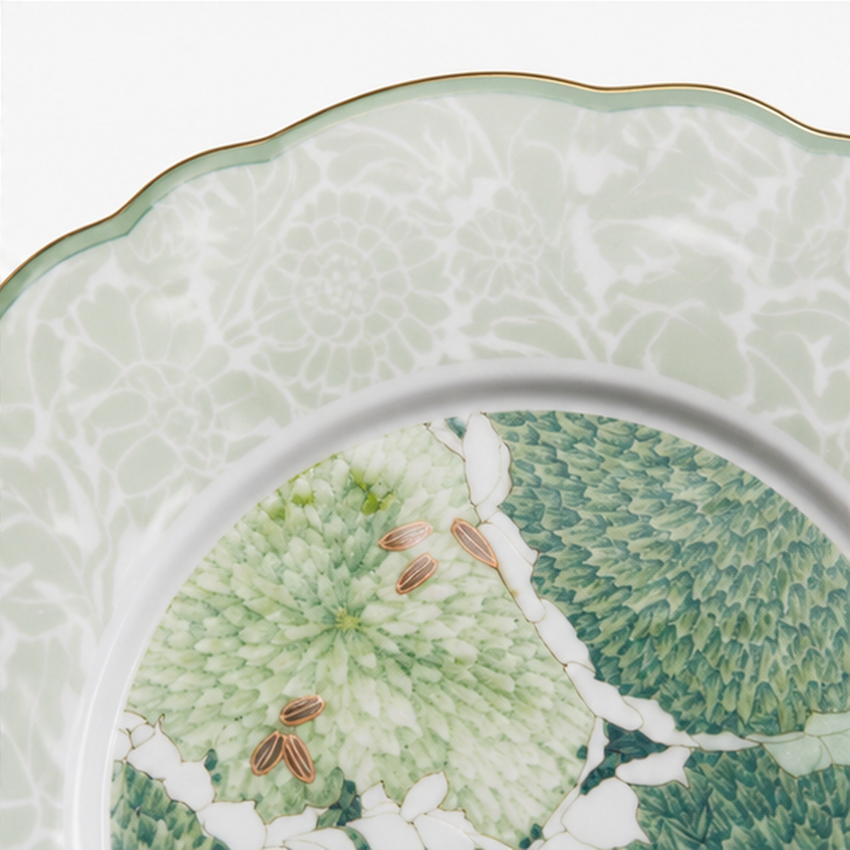 Chasing Light 11-Inch Serving Plate close-up pattern and glaze detail