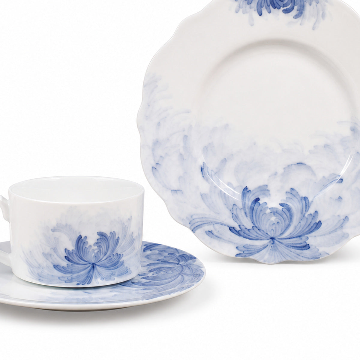 Blue Lotus gift set porcelain detail